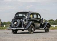 1935 Ford Model 48 Saloon - 3