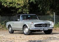 Mercedes-Benz 230 SL Pagoda