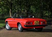 1975 Alfa Romeo 2000 Spider Veloce - 3