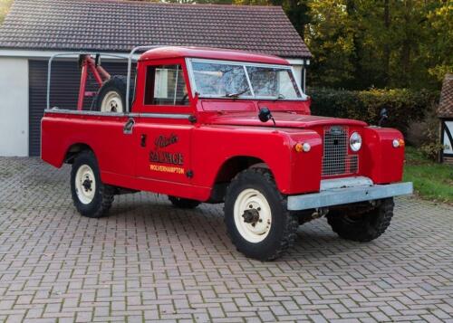 Land Rover Series IIa