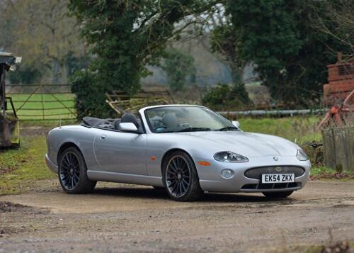 2004 Jaguar XKR Convertible 'Carbon Edition'