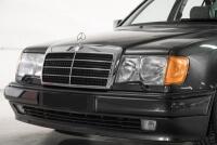 Mercedes-Benz 500E - 4