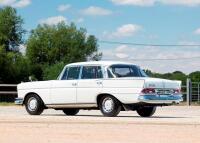 Mercedes-Benz 300 SE Fintail - 4