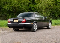 2004 Jaguar XJR - 3