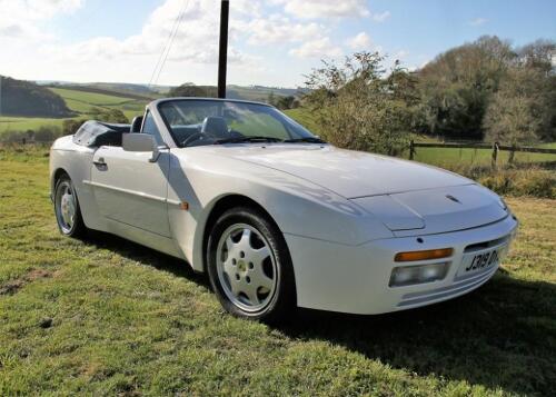 Porsche 944 Turbo Cabriolet