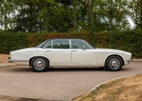 1975 Daimler Double-Six Vanden Plas Series II - 2