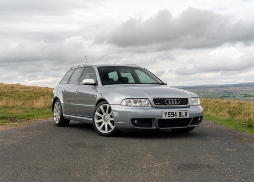 2001 Audi RS4 Avant B5