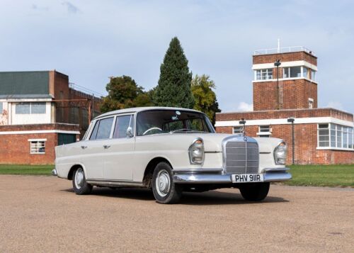 1965 Mercedes-Benz 220 S