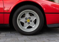 1986 Ferrari 328 GTS - 24