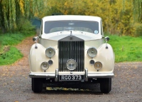 1954 Rolls-Royce Silver Wraith Six Light Saloon by Park Ward - 16