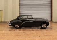 1960 Jaguar Mk. IX - 2