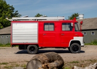 1976 Mercedes-Benz 409 Fire Truck Camper - 28