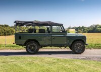 1981 Land Rover Series III 109 - 2